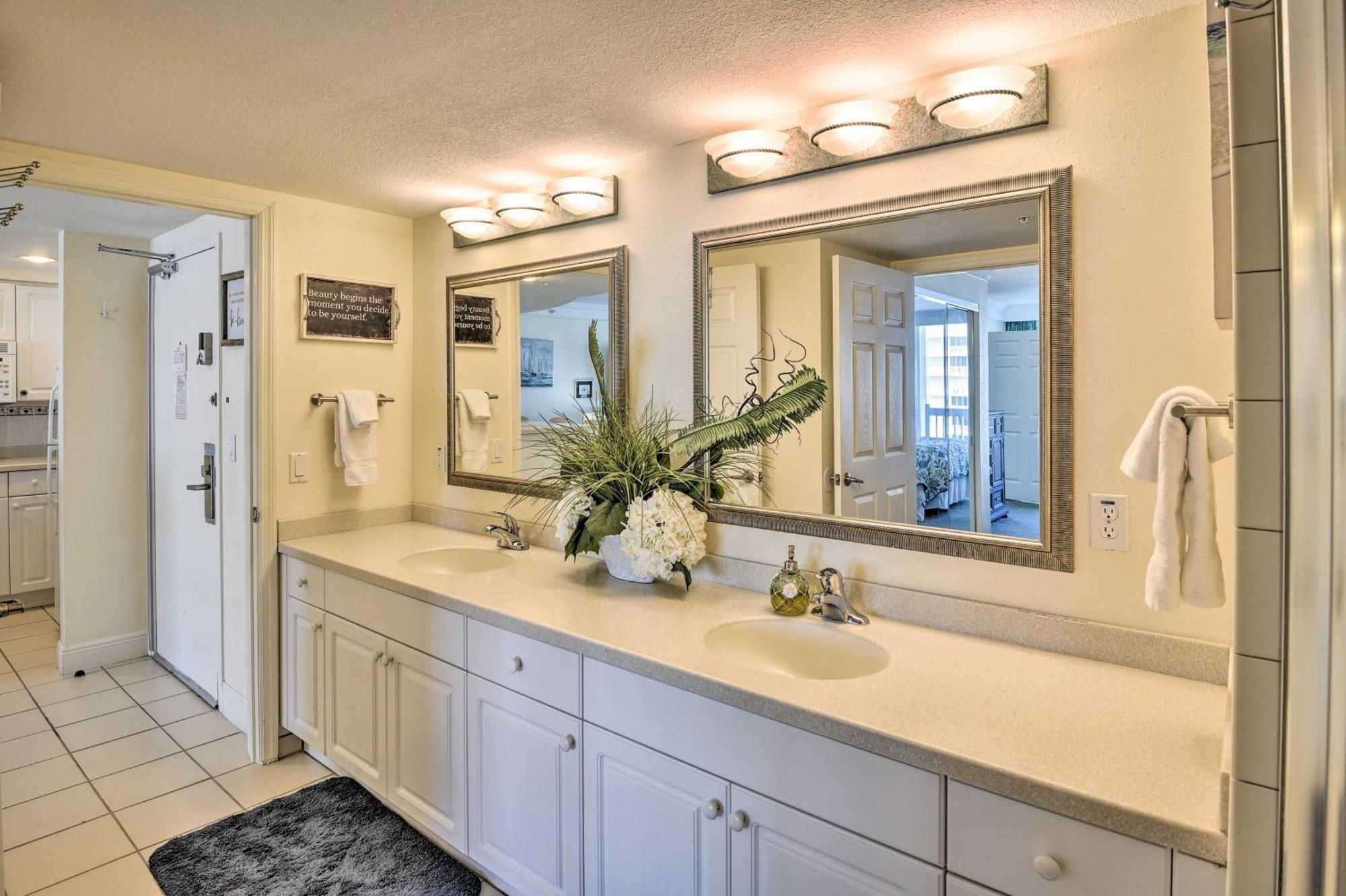 Vacation Vibe Condo Eleventh-Floor Ocean Views Daytona Beach Exterior photo